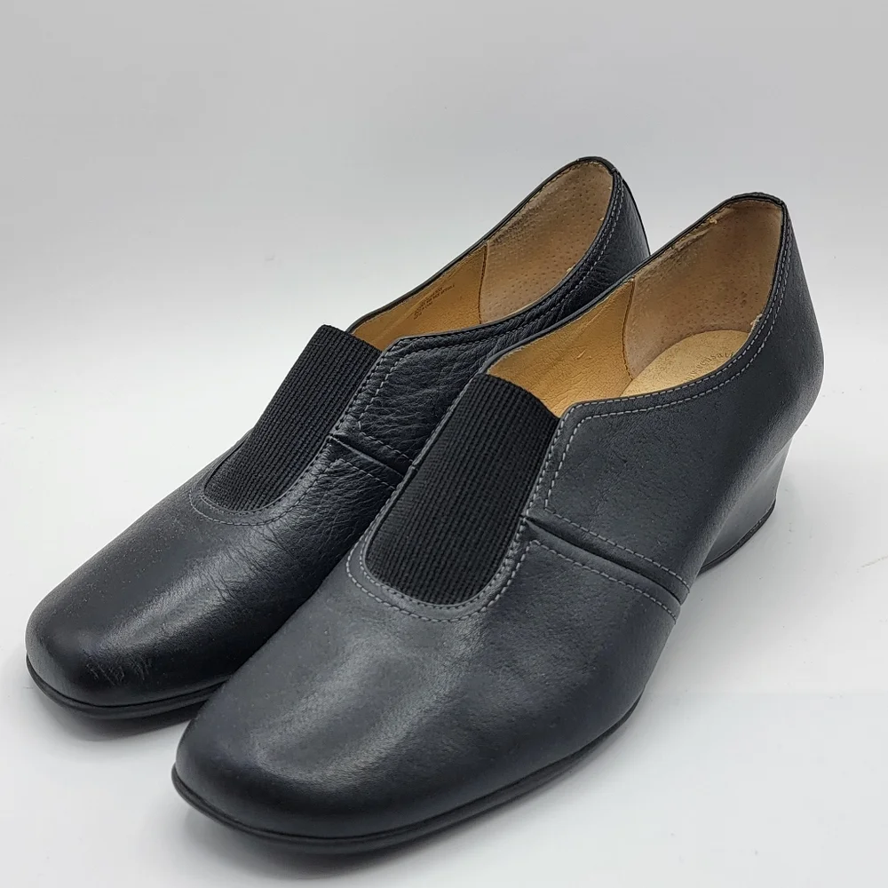 SoftSpots Black‎ Leather Wedge Size 12M. #1323